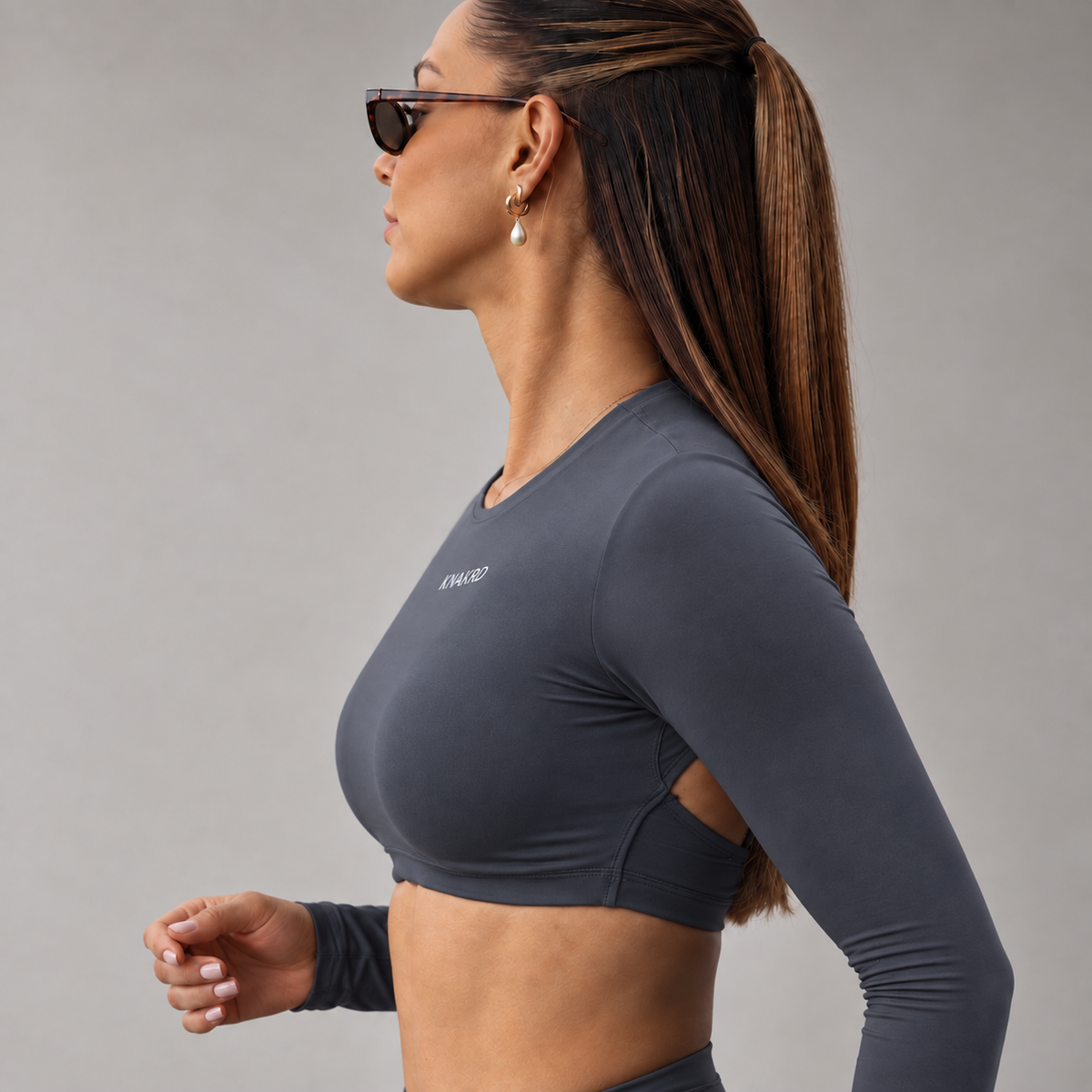 FLUX Backless Long Sleeve Crop Top - FLUX Backless Long Sleeve Crop Top